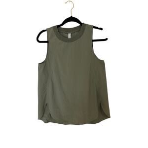 Athleta Zephyr tank size xs olive green